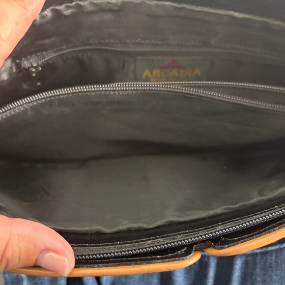 Arcadia Leather Shoulder Bag - Black and Tan - Picture 7 of 7